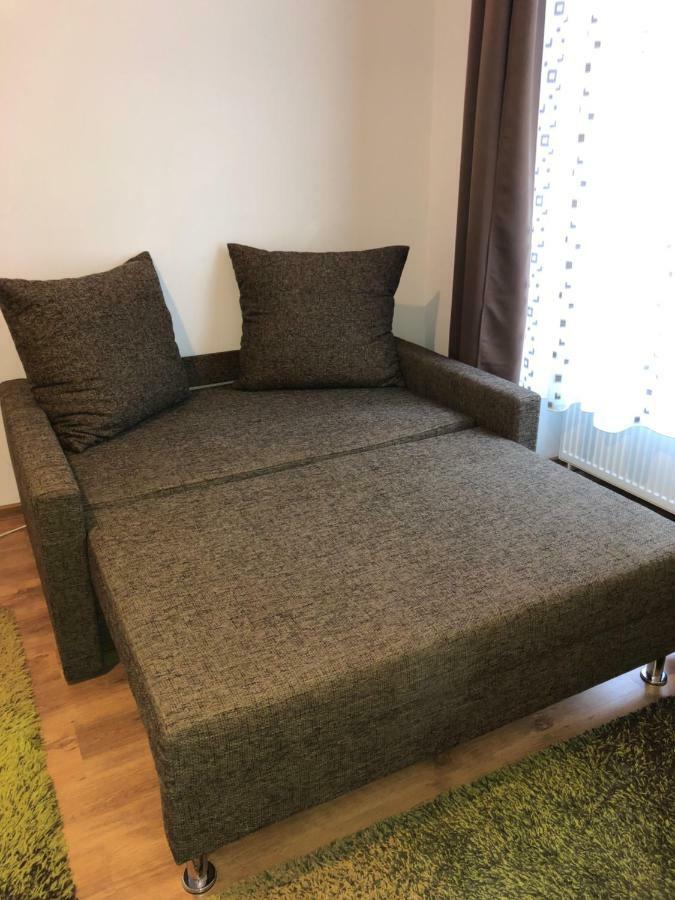 Poppys Apartment Арад Екстер'єр фото